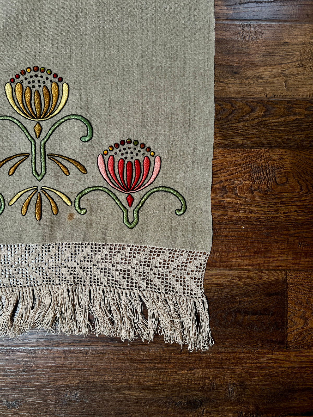 Vintage Linen Table Runner - Hand Embroidered Art Deco Florals Crochet Lace Fringe