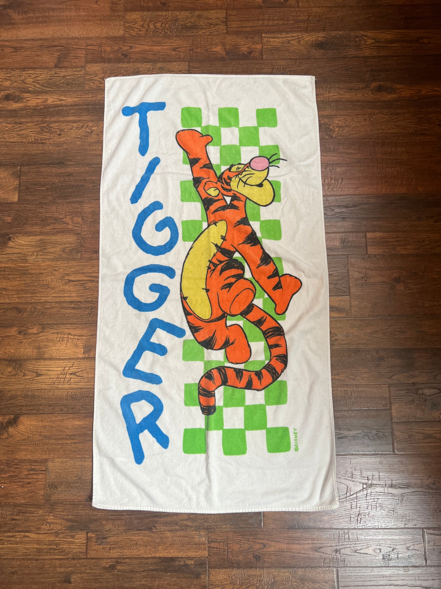Vintage Linens - Beach Towel - Winnie The Pooh - Tigger - Disney / Franco - 100% Cotton