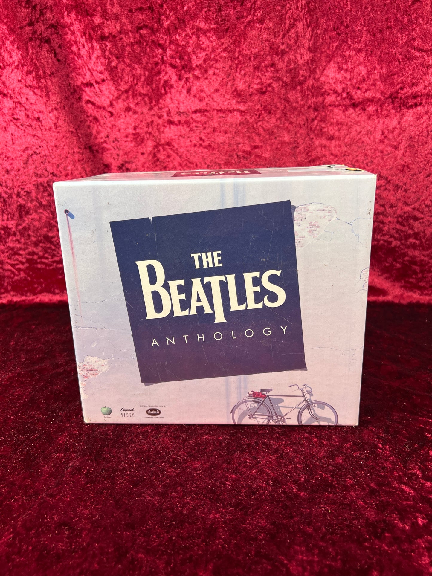 VHS Tape - 8-Tape Box Set - The Beatles Anthology - 1996