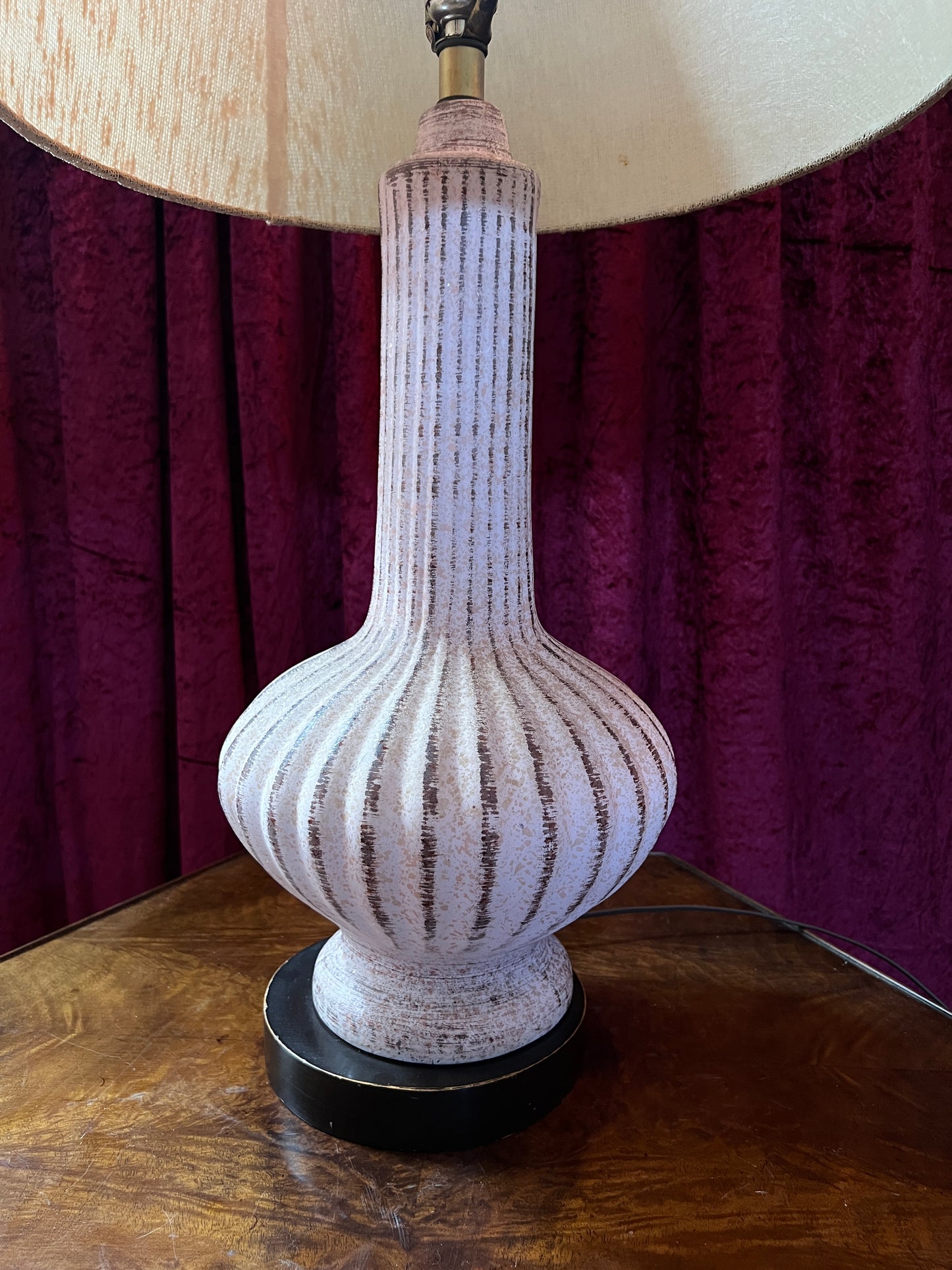 Vintage Ceramic Table Lamp - Pink Ribbed Urn Base Mid Century Modern