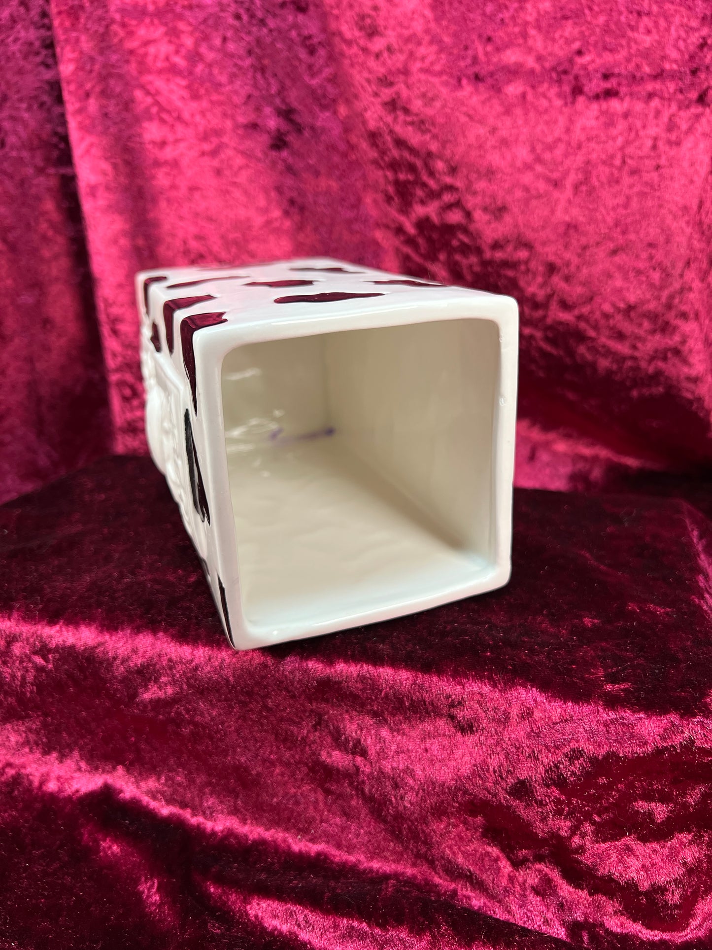 Vintage Ceramic Cookie Jar – Cow Print Milk Carton Design
