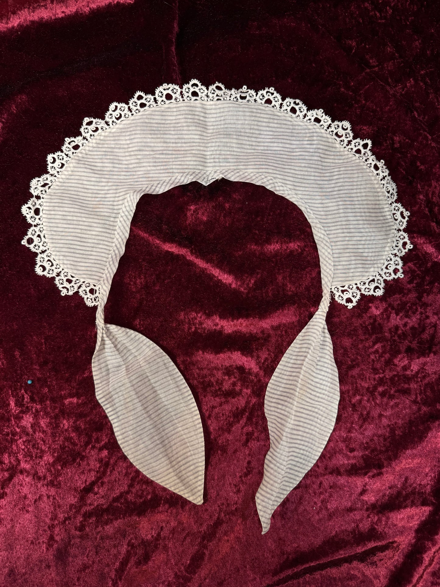 Vintage Emily Wethers Collar Scarf – Striped Lace Trim Tie Front