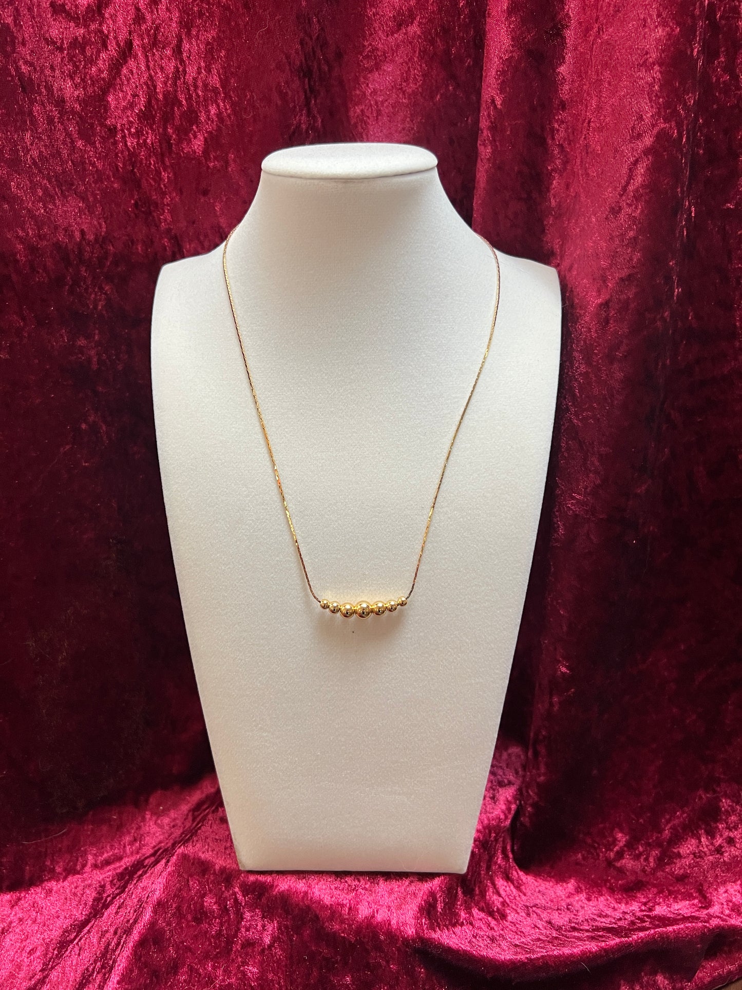 Vintage Jewelry - Necklace - 18k Gold Filled - Ball Pendant