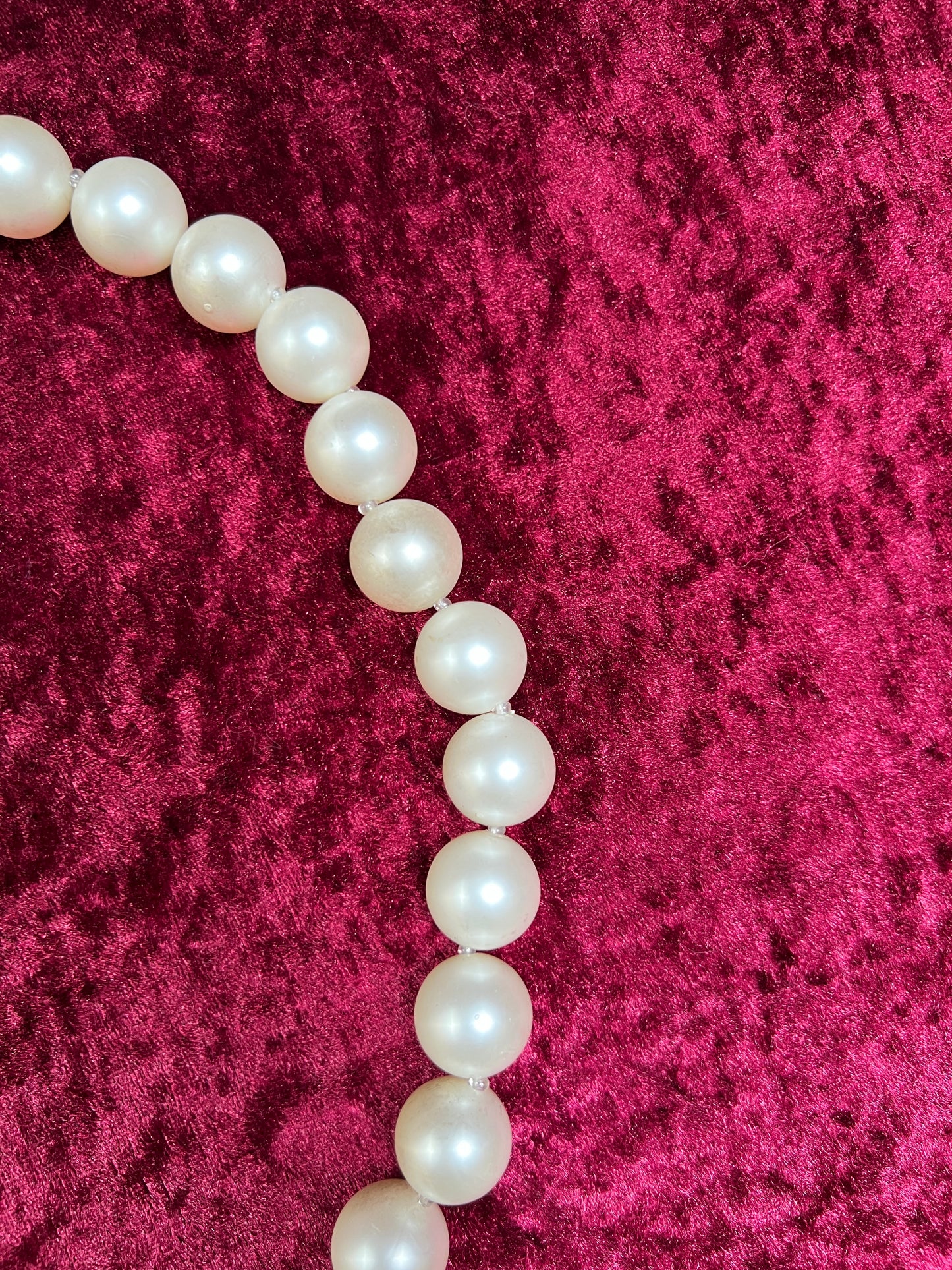 Vintage Jewelry - Beaded Necklace - Jumbo Faux Pearls - 24.5"