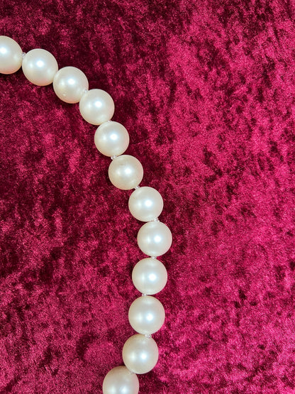 Vintage Jewelry - Beaded Necklace - Jumbo Faux Pearls - 24.5"