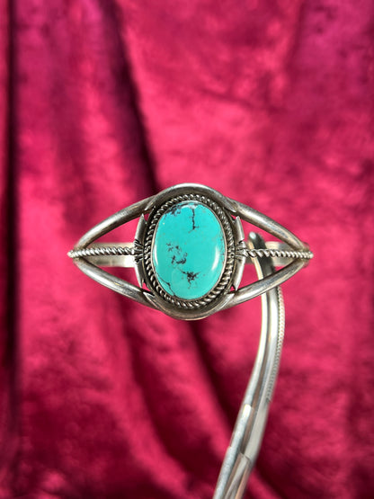 Vintage Jewelry - Cuff Bracelet - Sterling Silver - Number 8 Turquoise Center