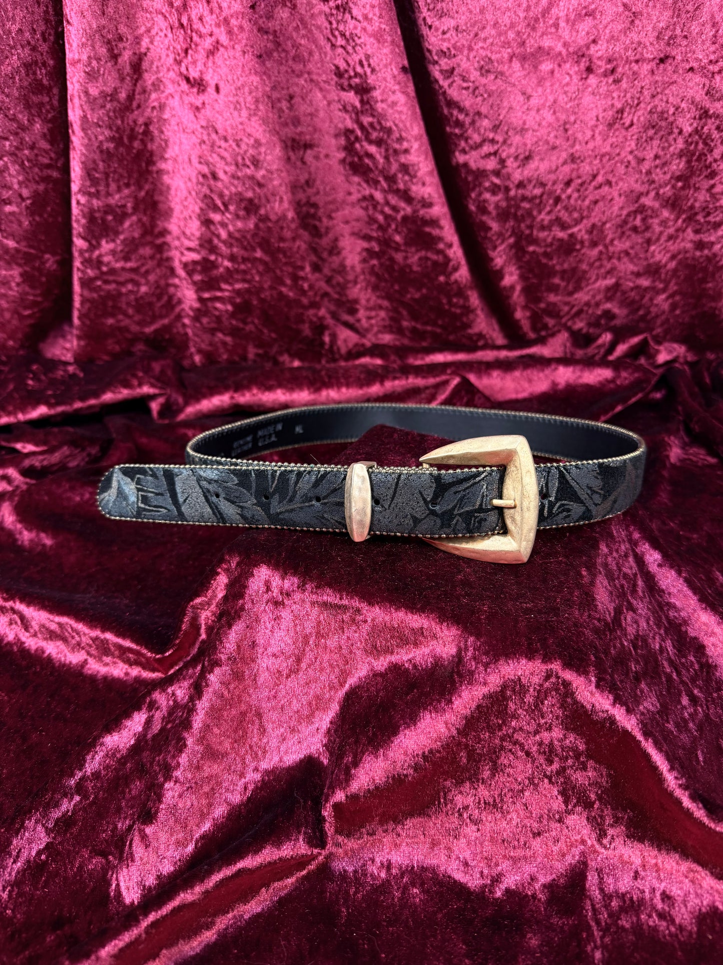 Vintage Accessories - Genuine Leather Belt - Hand Painted Leaves with Brass Hardware - M/L