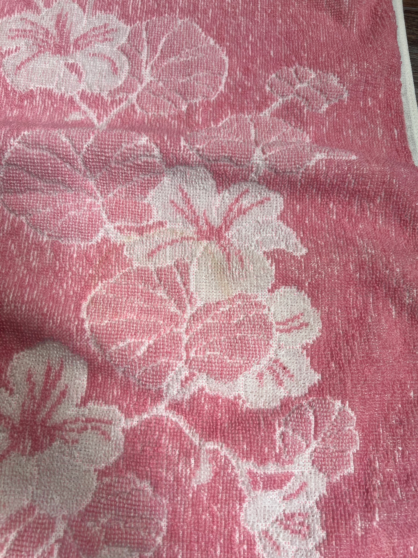 Vintage Linens - Terry Cloth Hand Towel Set - Vining Morning Glory Flowers - Baby Pink - 100% Cotton