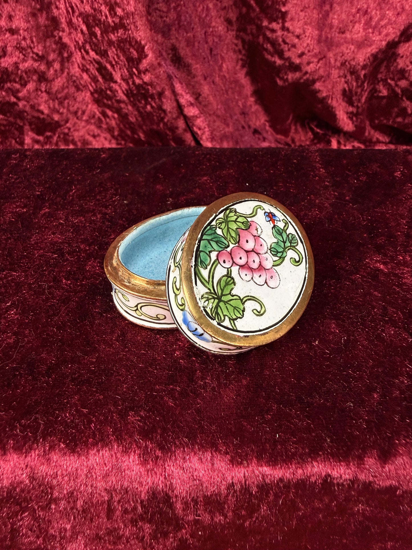 Vintage Miniature Canton Enamel Pill Box – Vining Grape Cluster with Floral Border