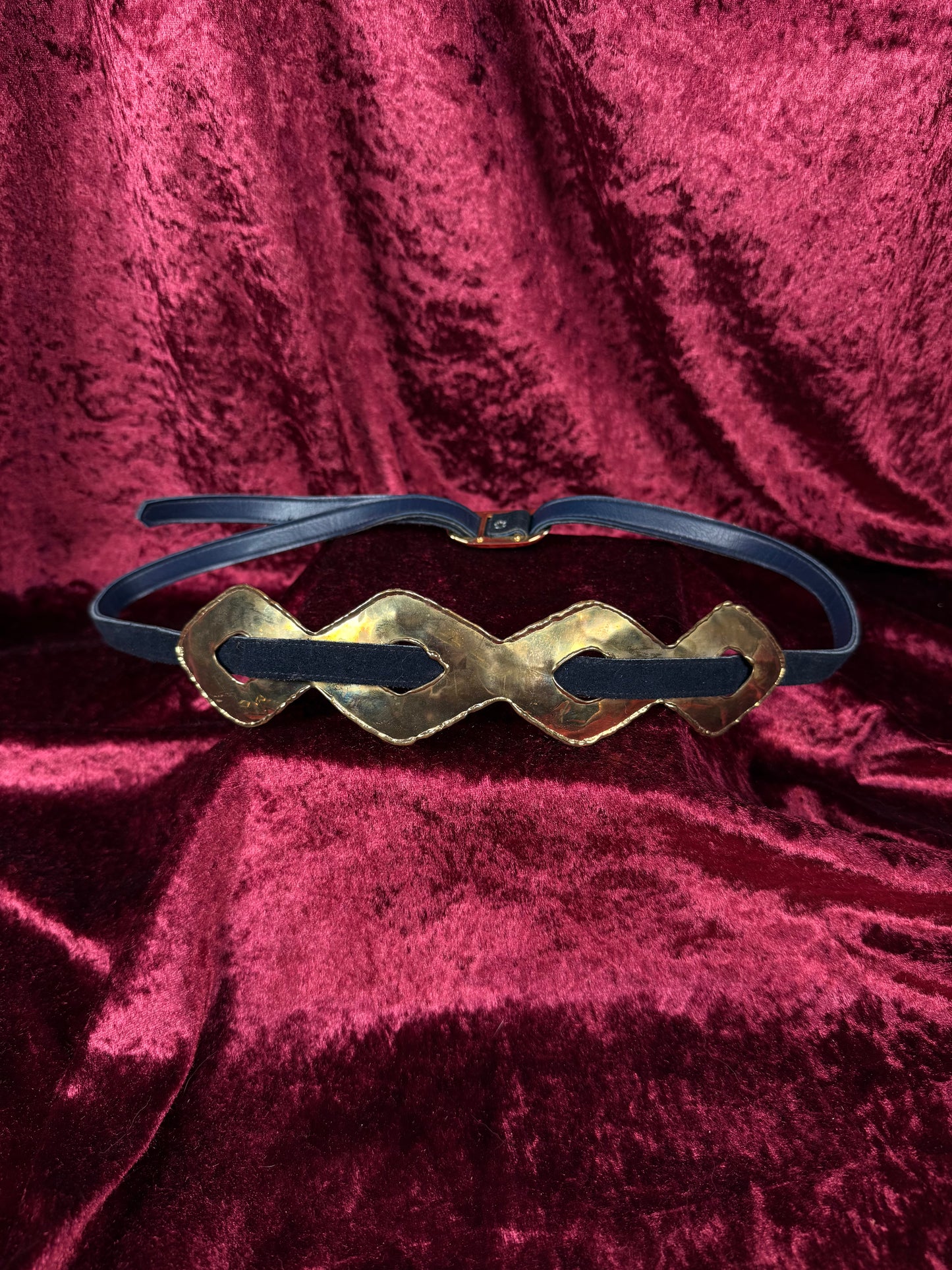 Vintage Brass and Indigo Suede Leather Belt – Sculptural Wave Plate Adjustable Fit