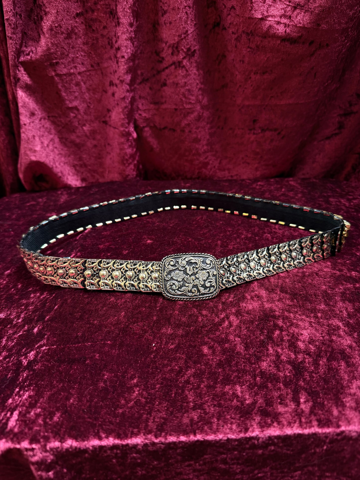 Vintage Accessories - y2k Bijoux Terner Stretchy Linked Metal Belt - Gold with Floral Filigree