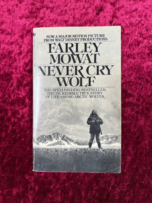 Vintage Paperback - Never Cry Wolf - Farley Mowat - 1983