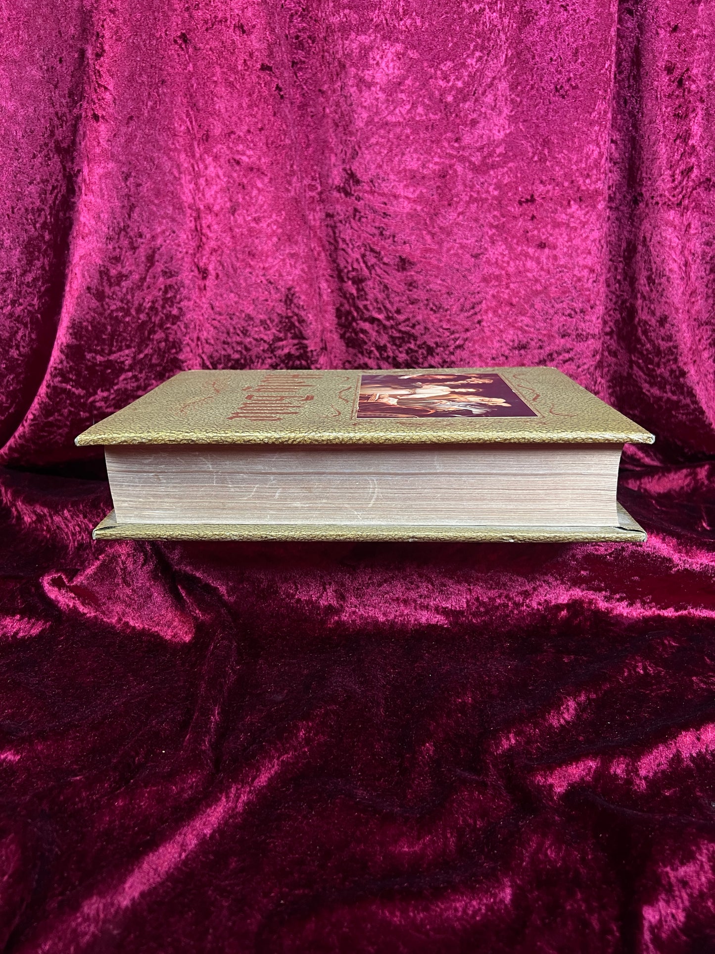 Vintage New American Holy Bible - 1974-1975 Catholic Illustrated Hardcover