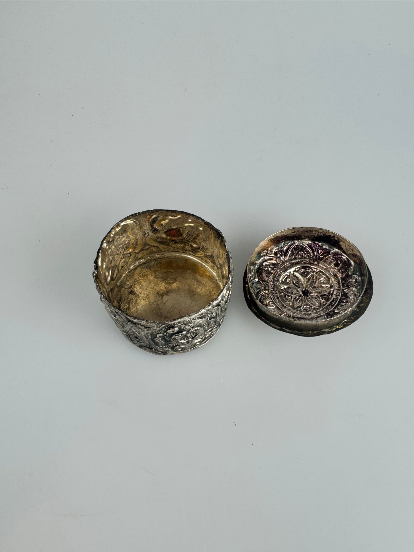 Antique Silver Repousse Pill Box with Floral Design - 19g