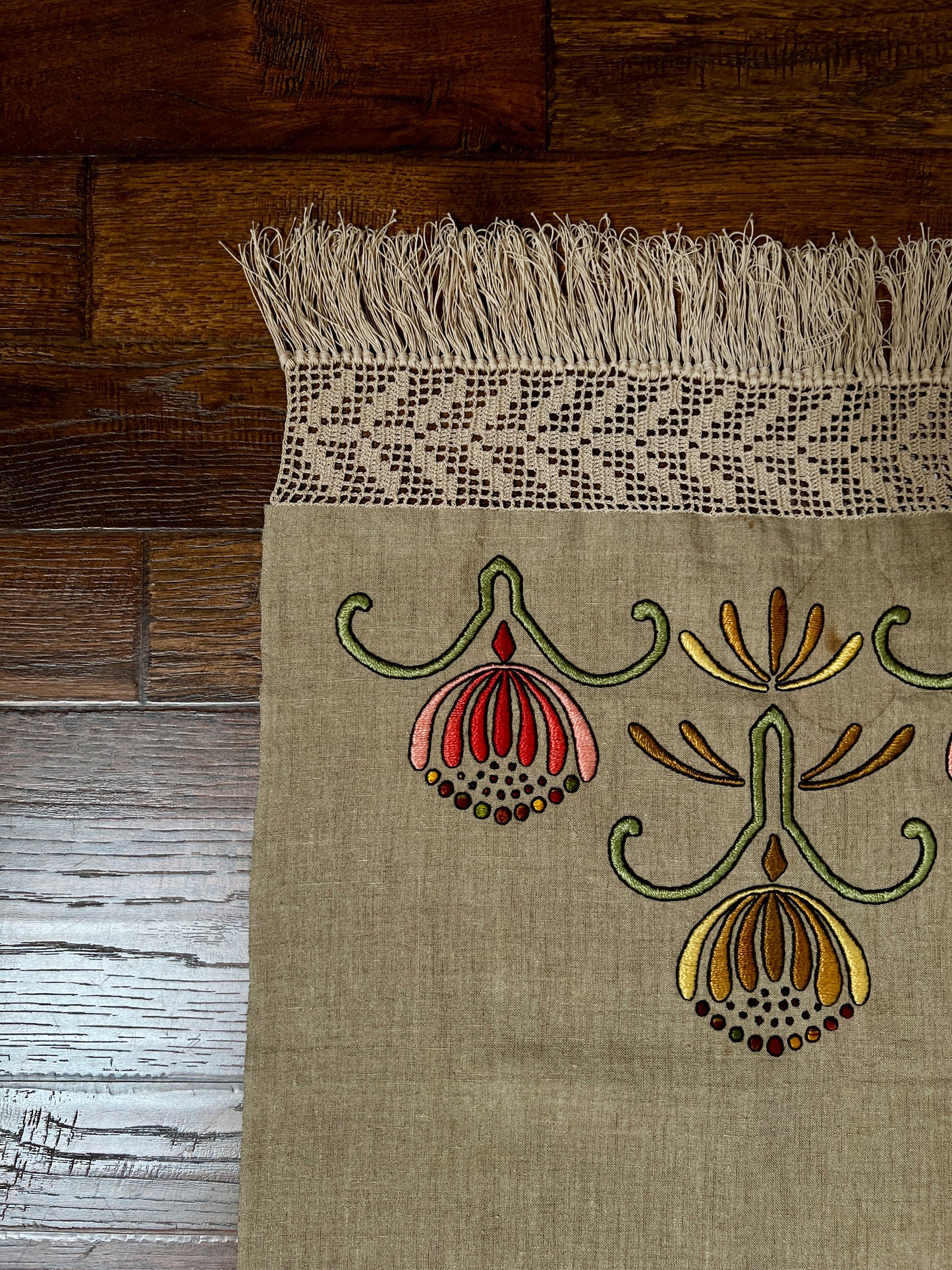 Vintage Linen Table Runner - Hand Embroidered Art Deco Florals Crochet Lace Fringe
