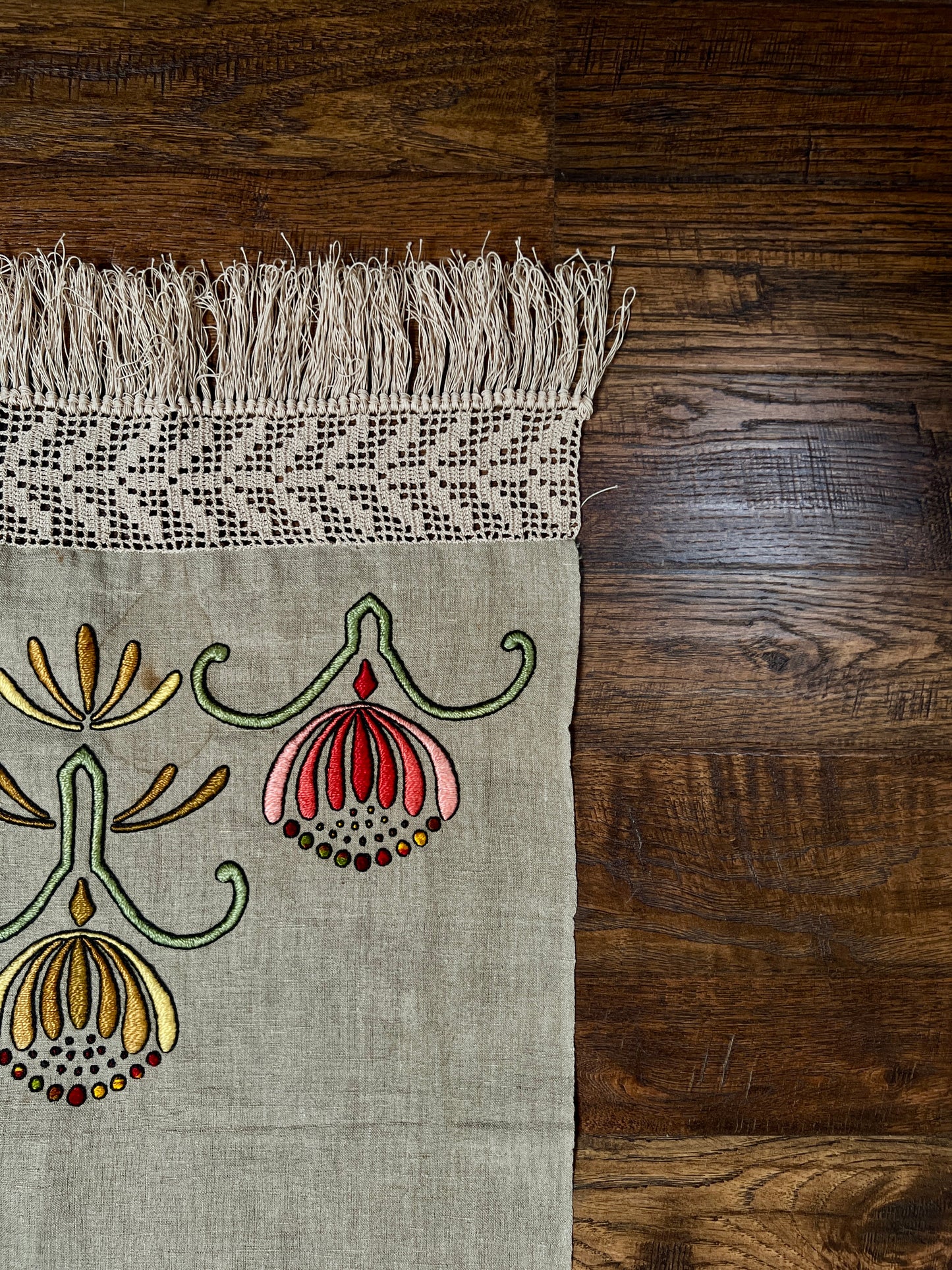 Vintage Linen Table Runner - Hand Embroidered Art Deco Florals Crochet Lace Fringe