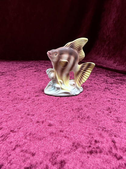 Vintage Porcelain Aquarium Fish – Midcentury Angelfish + Pastel Glaze