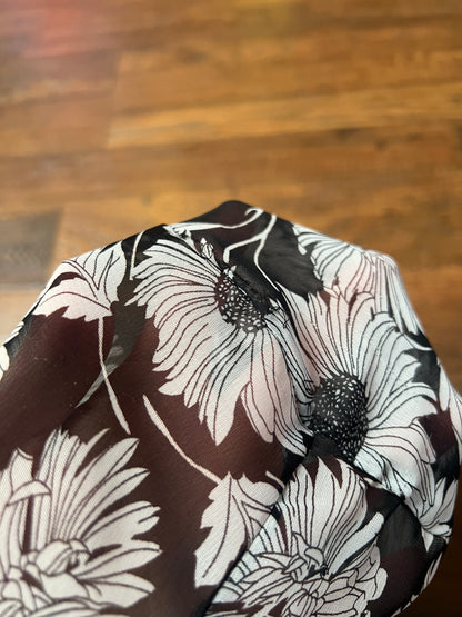 Vintage Clothing - Semi-Sheer Button Up Blouse - Daisies - Notations - X-Large
