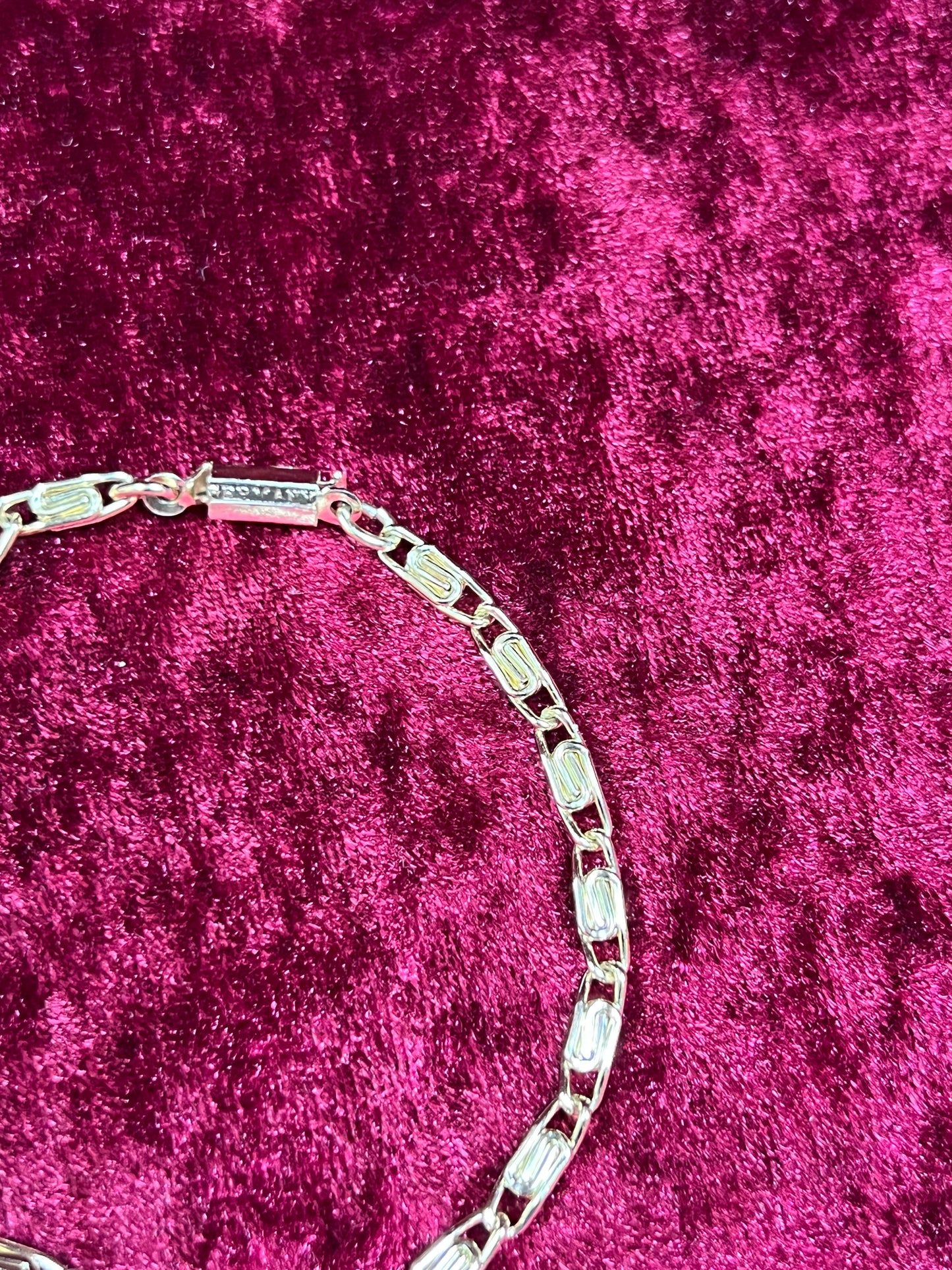 Vintage Jewelry - Bracelet - Gold Tone Metal - Pink Heart Pendant - Germany