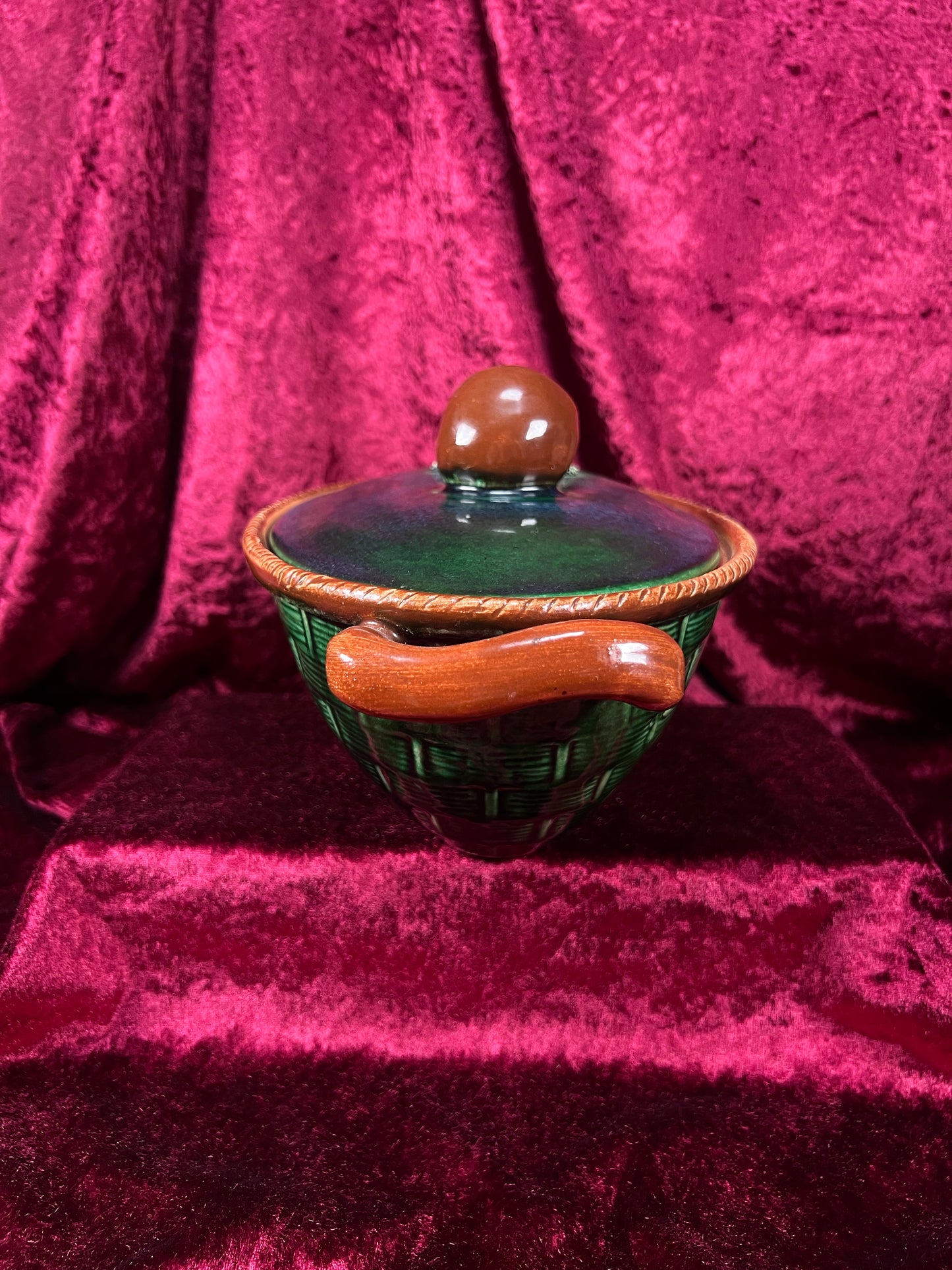 Vintage Ceramic Covered Casserole Dish - Majolica Mushroom Lid Basketweave Belgium Tellurite