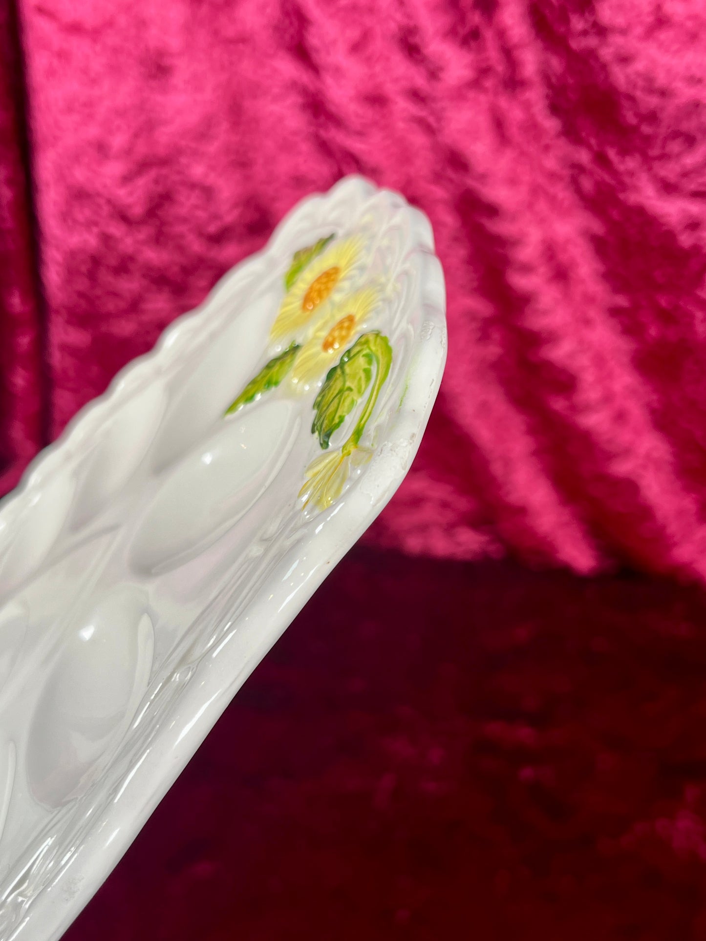 Vintage Kitchen - Ceramic Deviled Egg Serving Platter - 5182 / Yellow Daisies - Geo Z. Lefton