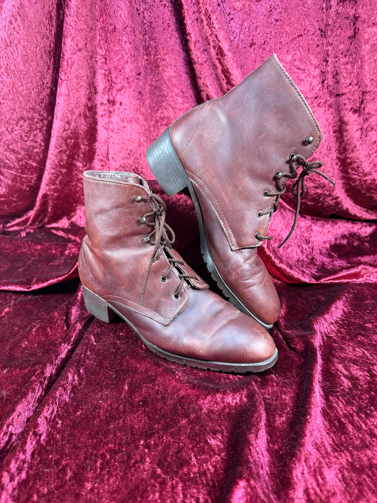 Vintage Shoes - Mahogany Brown - Old Fashioned Leather Ankle Boots - Size 7.5