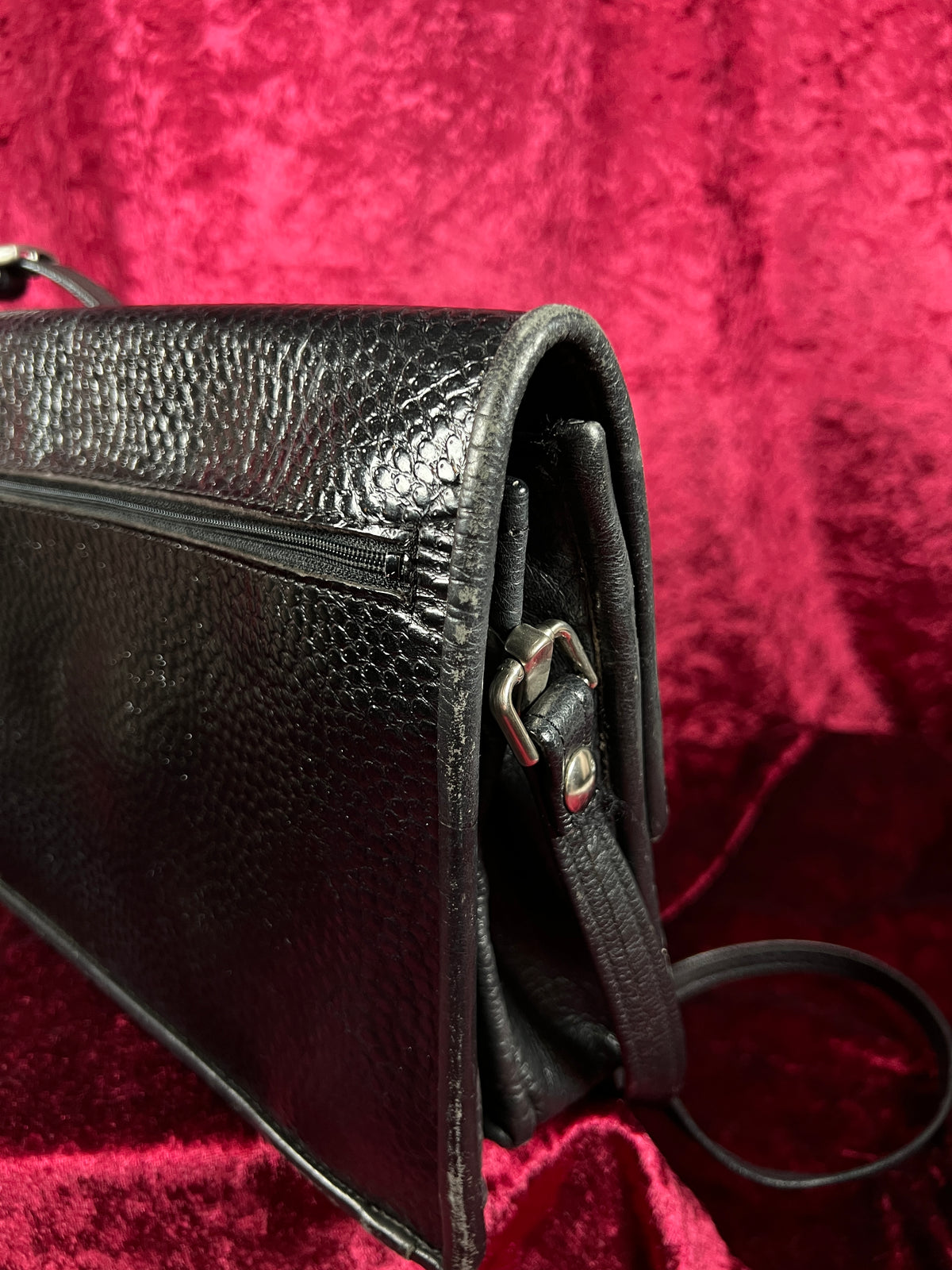 Vintage Y2K Black Leather Shoulder Bag - Reptile Embossed Patchwork Purse