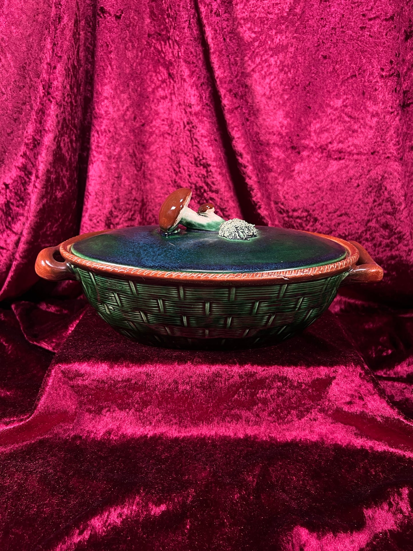 Vintage Ceramic Covered Casserole Dish - Majolica Mushroom Lid Basketweave Belgium Tellurite