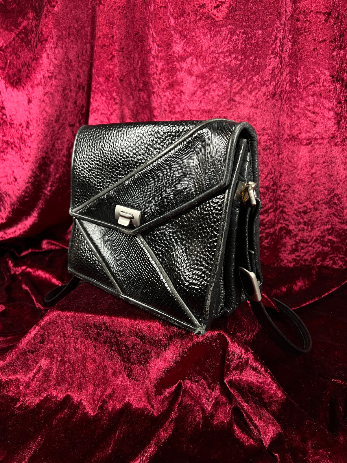 Vintage Y2K Black Leather Shoulder Bag - Reptile Embossed Patchwork Purse