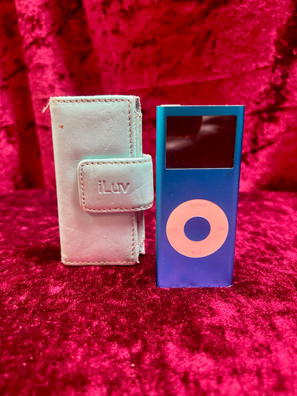 Vintage Electronics - iPod Nano with iLuv Case - Blue - Untested