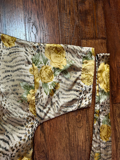 Vintage Robe and Nightgown Nightwear Set - Animal and Yellow Rose Print - Night Essence