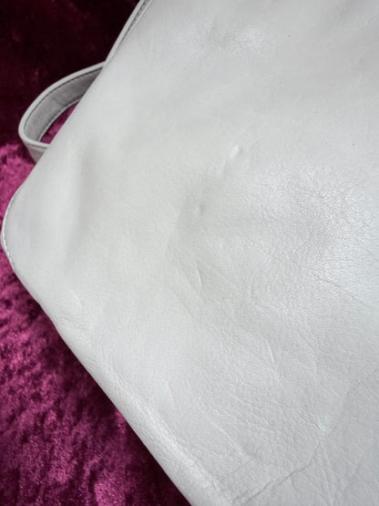 Vintage Y2K Leather Easy Spirit Crossbody Bag – Soft Ivory Organizer Style