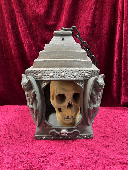Vintage Halloween - Hanging Animatronic - Red-Eyed Talking Skull in Lantern