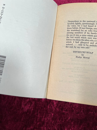 Vintage Paperback - Never Cry Wolf - Farley Mowat - 1983