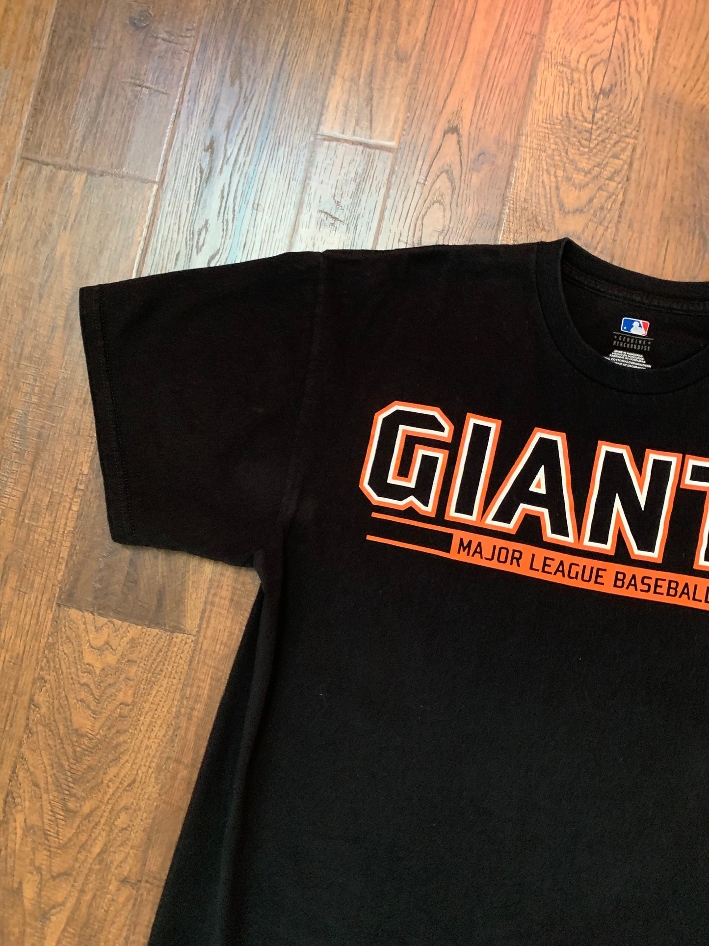 Genuine MLB Merchandise - SF Giants Graphic T-Shirt - Lincecum #55 - Black - X-Large