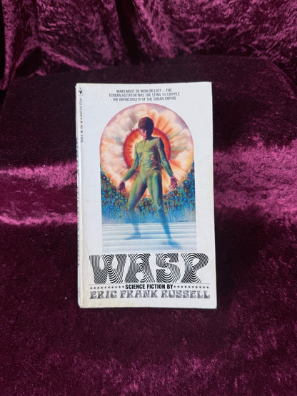 Vintage Wasp by Eric Frank Russell 1971 Bantam Science Fiction Paperback