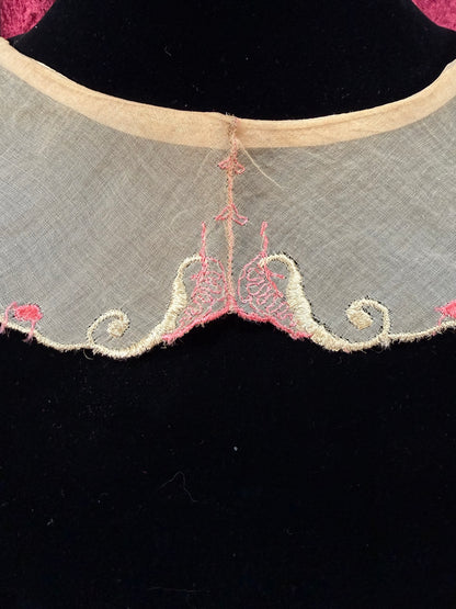 Vintage Sheer Lace Collar – Pink Embroidered Floral Pointed Overlay
