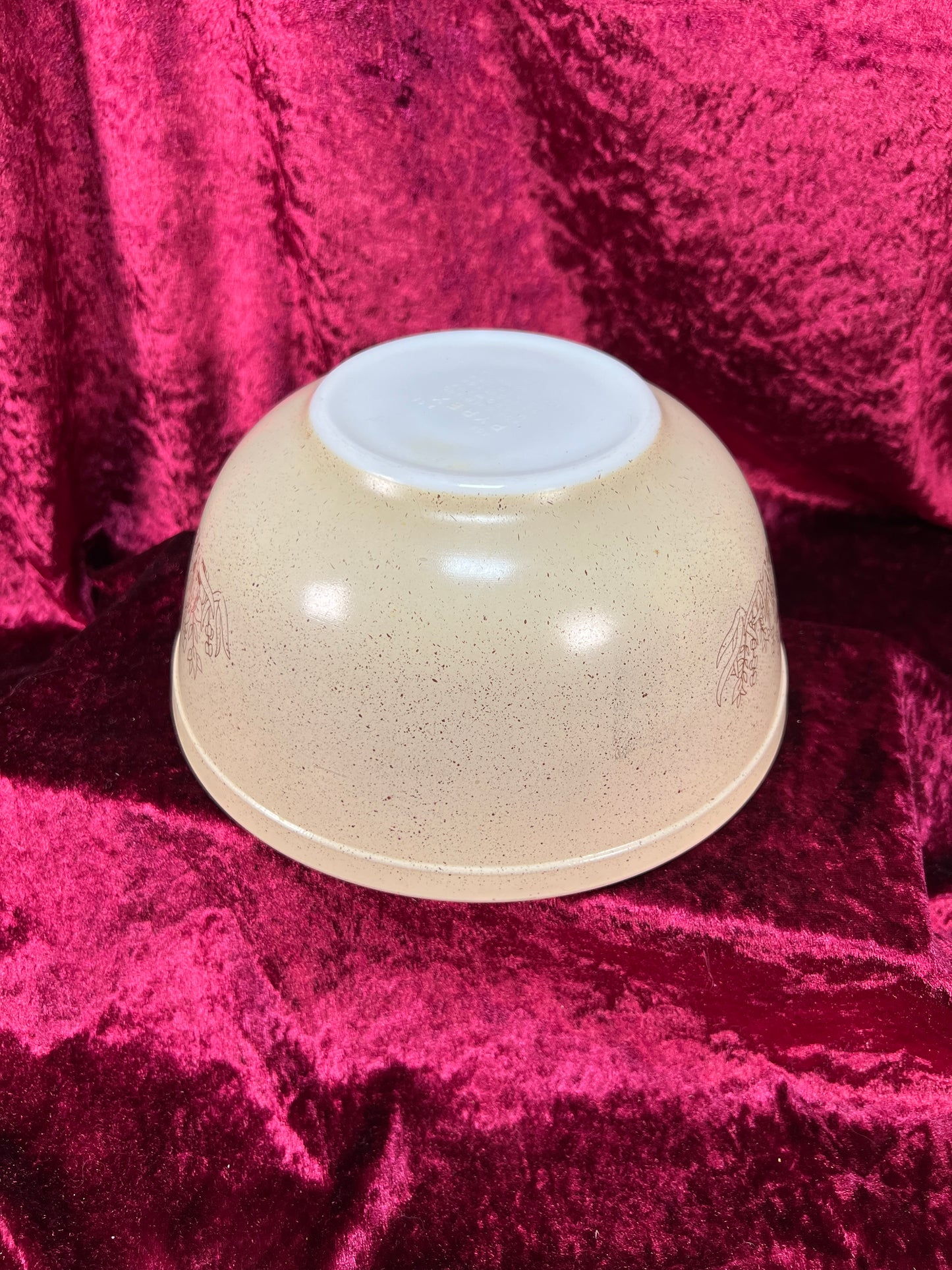 Vintage Kitchen - Mixing Bowl - Forest Fancies Mushrooms - Pyrex - 2.5L