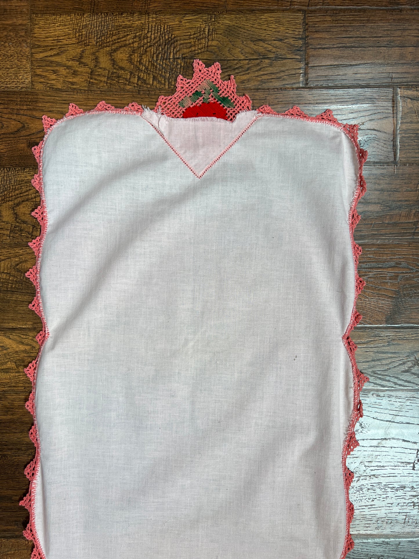 Vintage Linens - Table Runner with Lace Trim - Pink with Red Rose