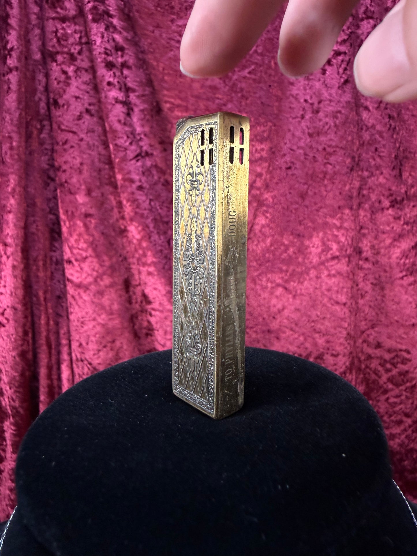 Vintage Colibri Japan Pocket Lighter – Fleur-de-Lis Engraved Brass Tone Case