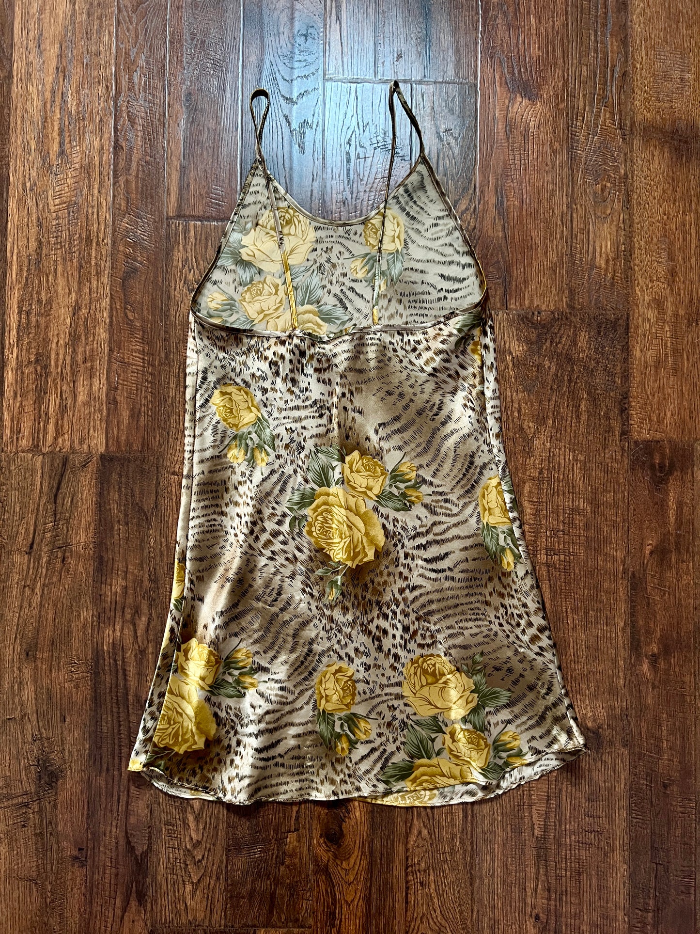 Vintage Robe and Nightgown Nightwear Set - Animal and Yellow Rose Print - Night Essence