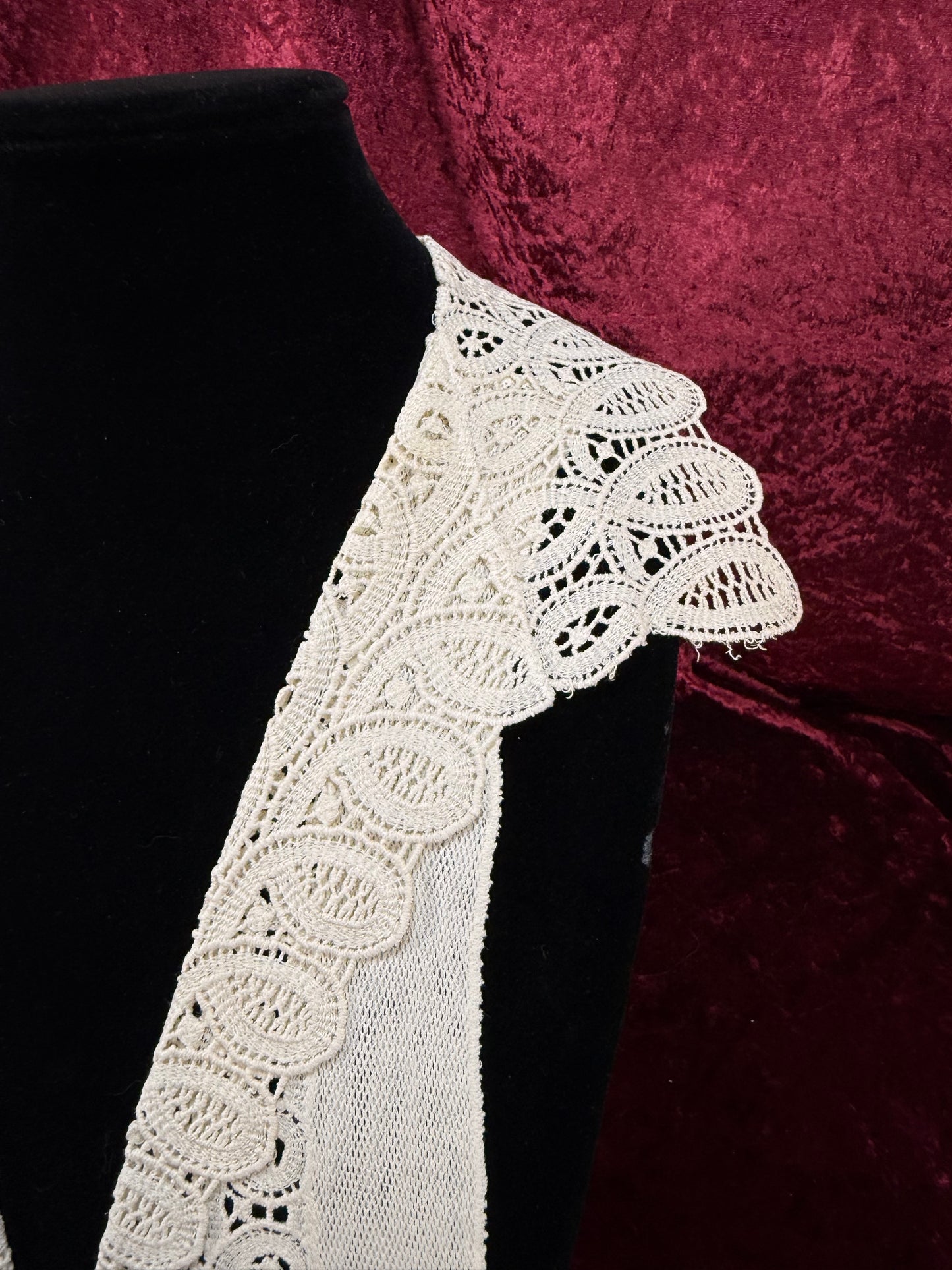 Vintage Lace Collar Overlay – Victorian Style Open Front Embroidered Panel
