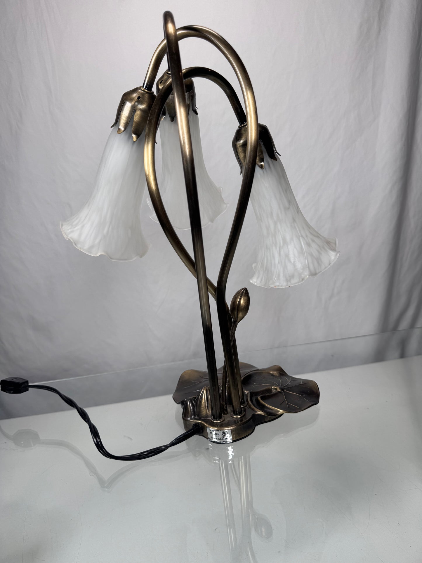 Vintage Lighting - Brass Gooseneck Lamp - Triple Headed Lily Pad - Made In China