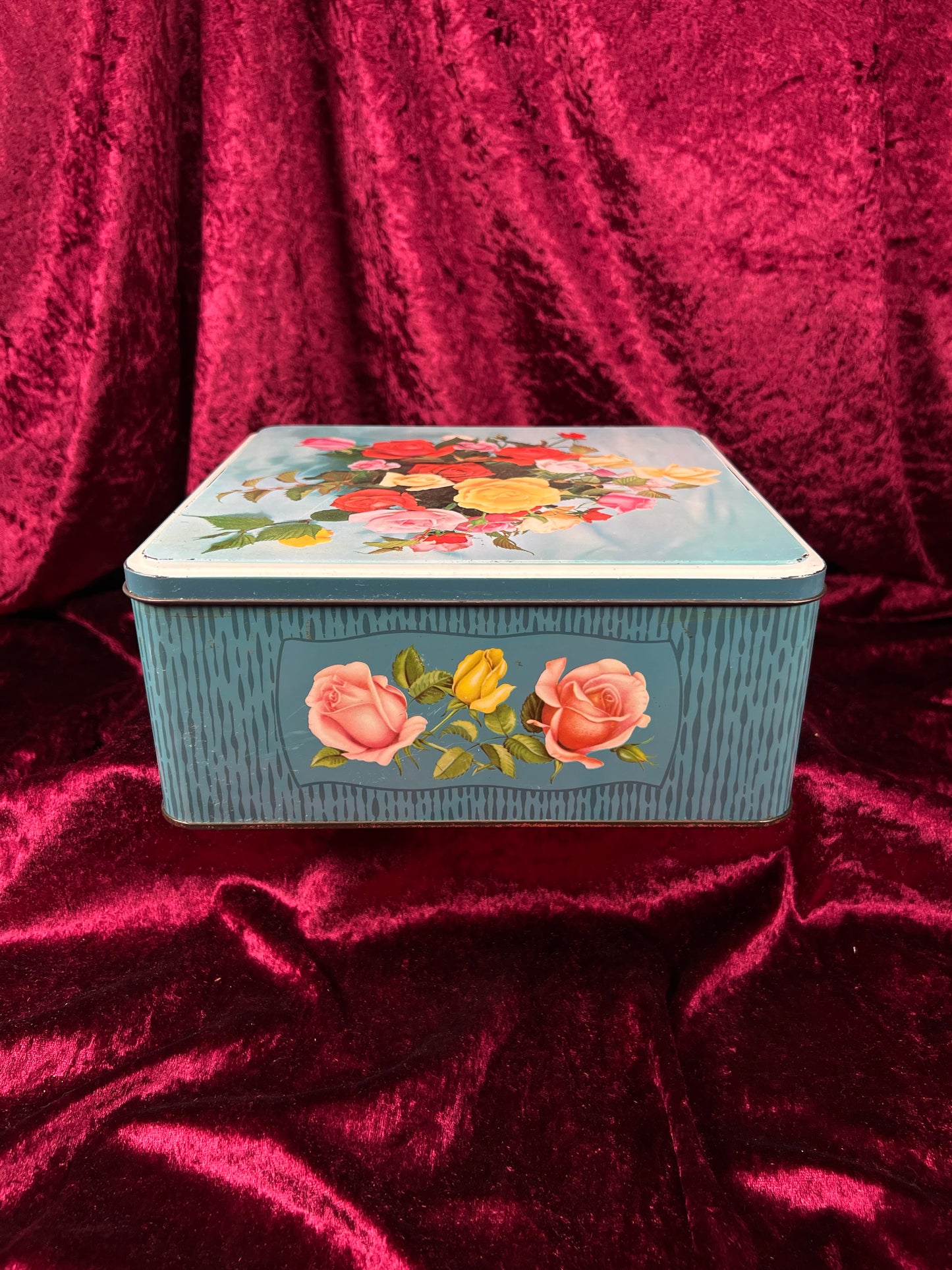 Vintage Metal Tin Box - 1970s Rose Bouquet Floral Keepsake Storage - William Crawford & Sons