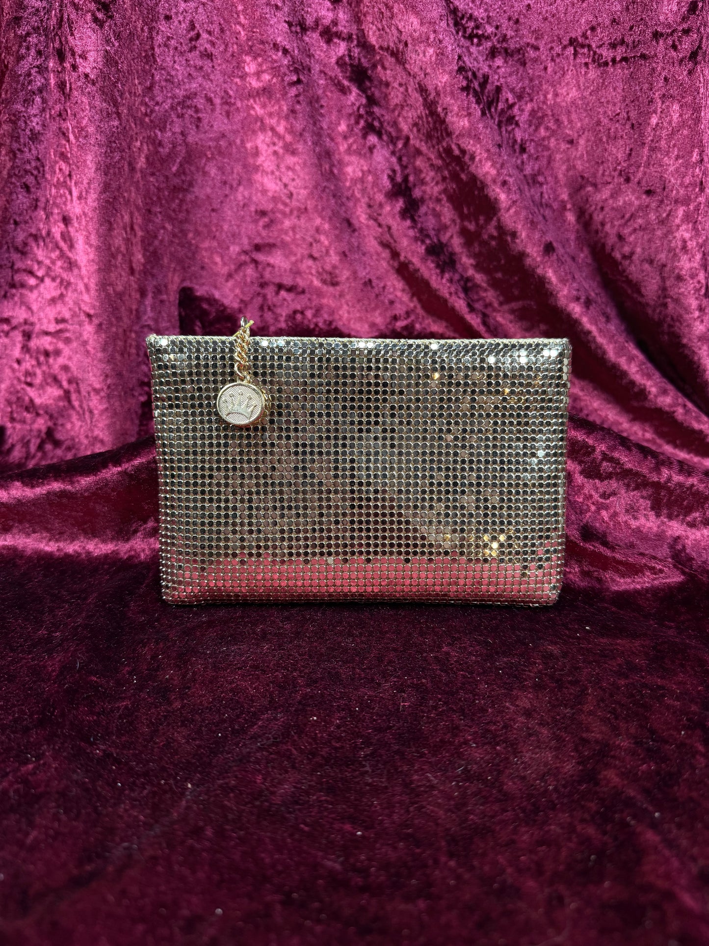 Vintage 1960s Metallic Gold Mesh Clutch / Evening Purse - Regale - Hong Kong