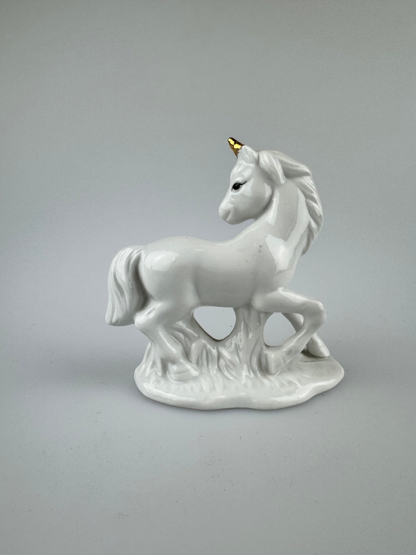 Vintage White and Gold Unicorn Figurine - Looking Over Shoulder