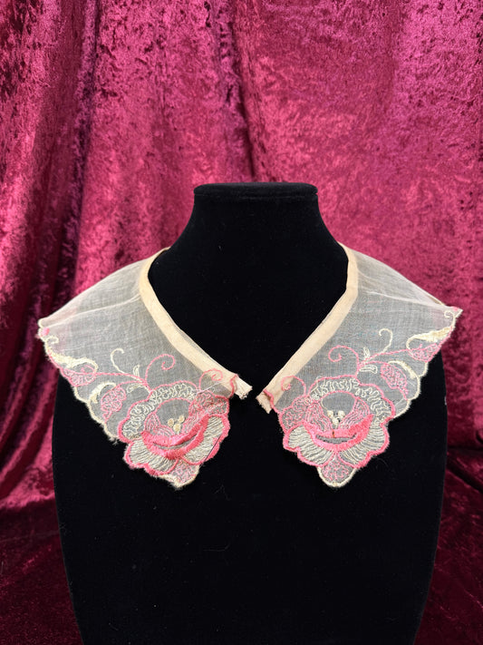 Vintage Sheer Lace Collar – Pink Embroidered Floral Pointed Overlay