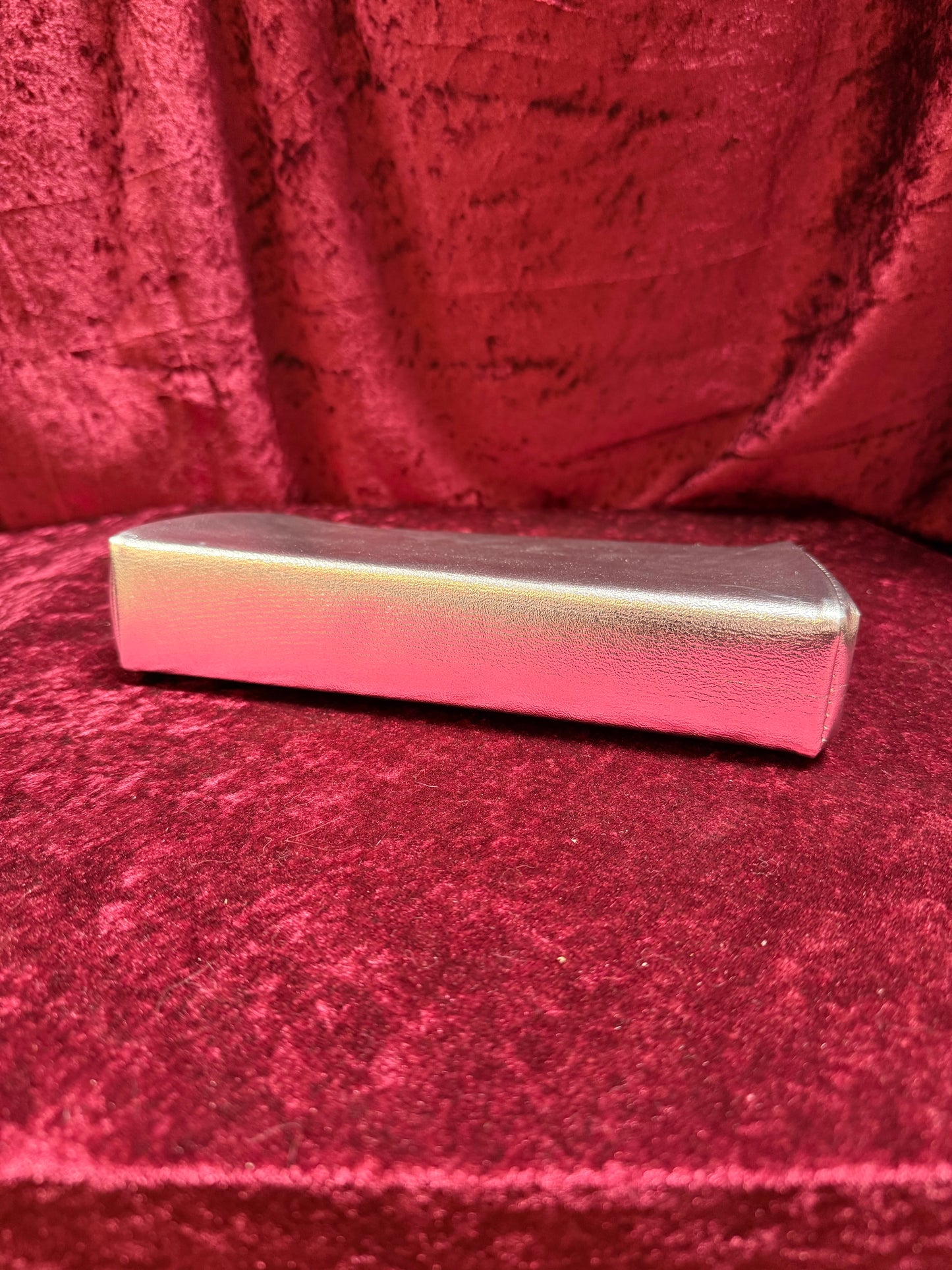 Vintage Accessories - Silver Metallic Clutch - Clasp Closure w/ Chain Strap - 1950s