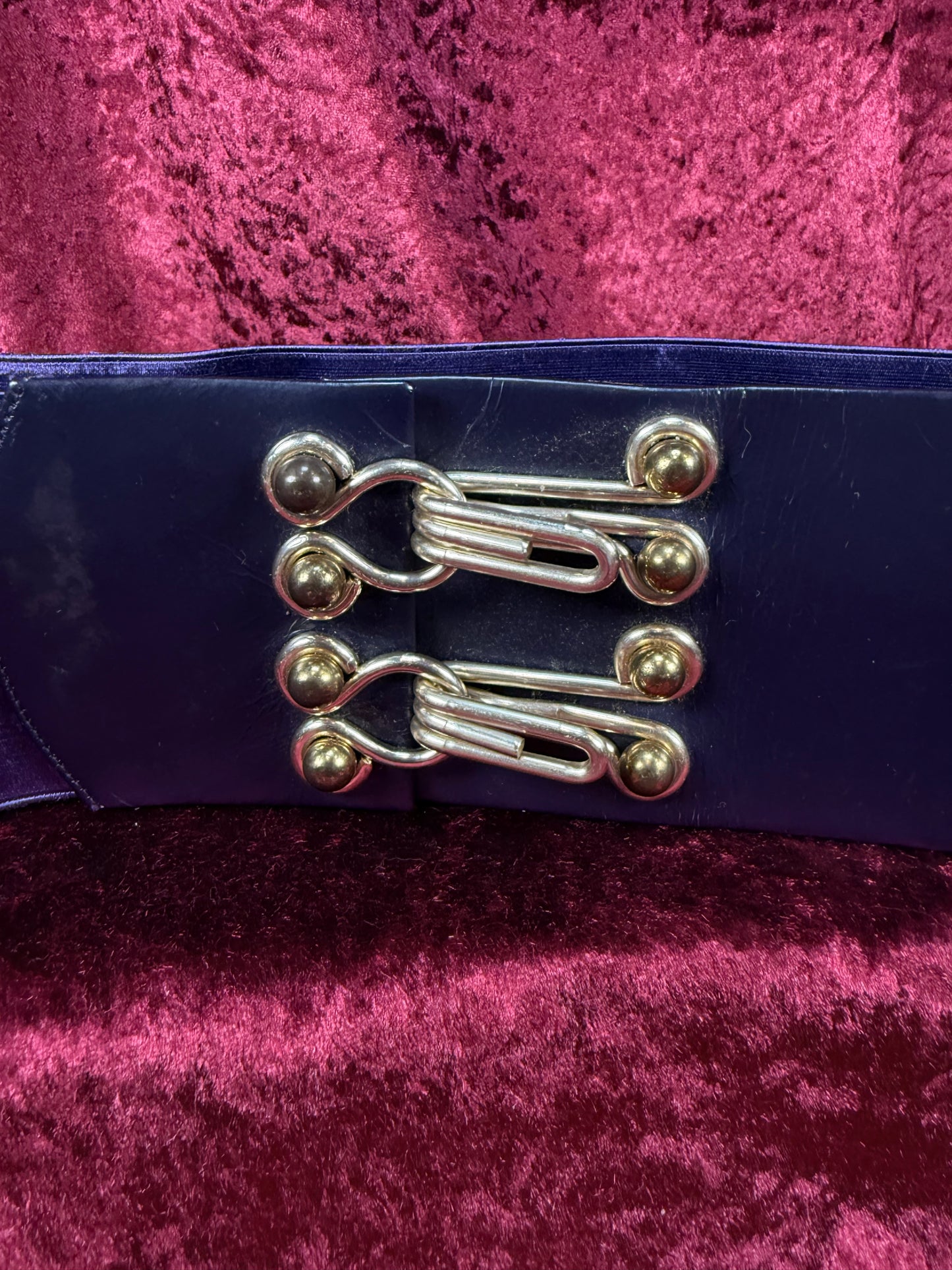 Vintage Accessories - Wide Band Stretch Waist Belt - Royal Purple with Front Hook Closure - Small / Medium