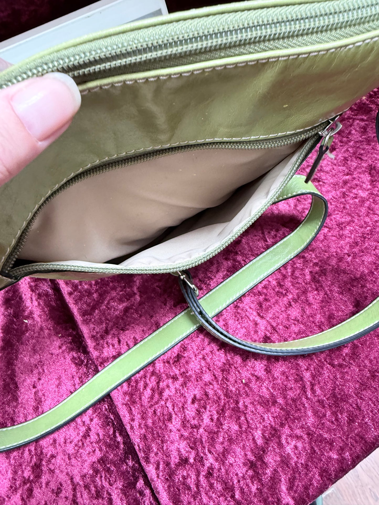 Vintage Y2K Giani Bernini Leather Crossbody Bag – Lime Green Multi-Pocket Organizer